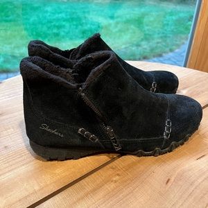Suede boots